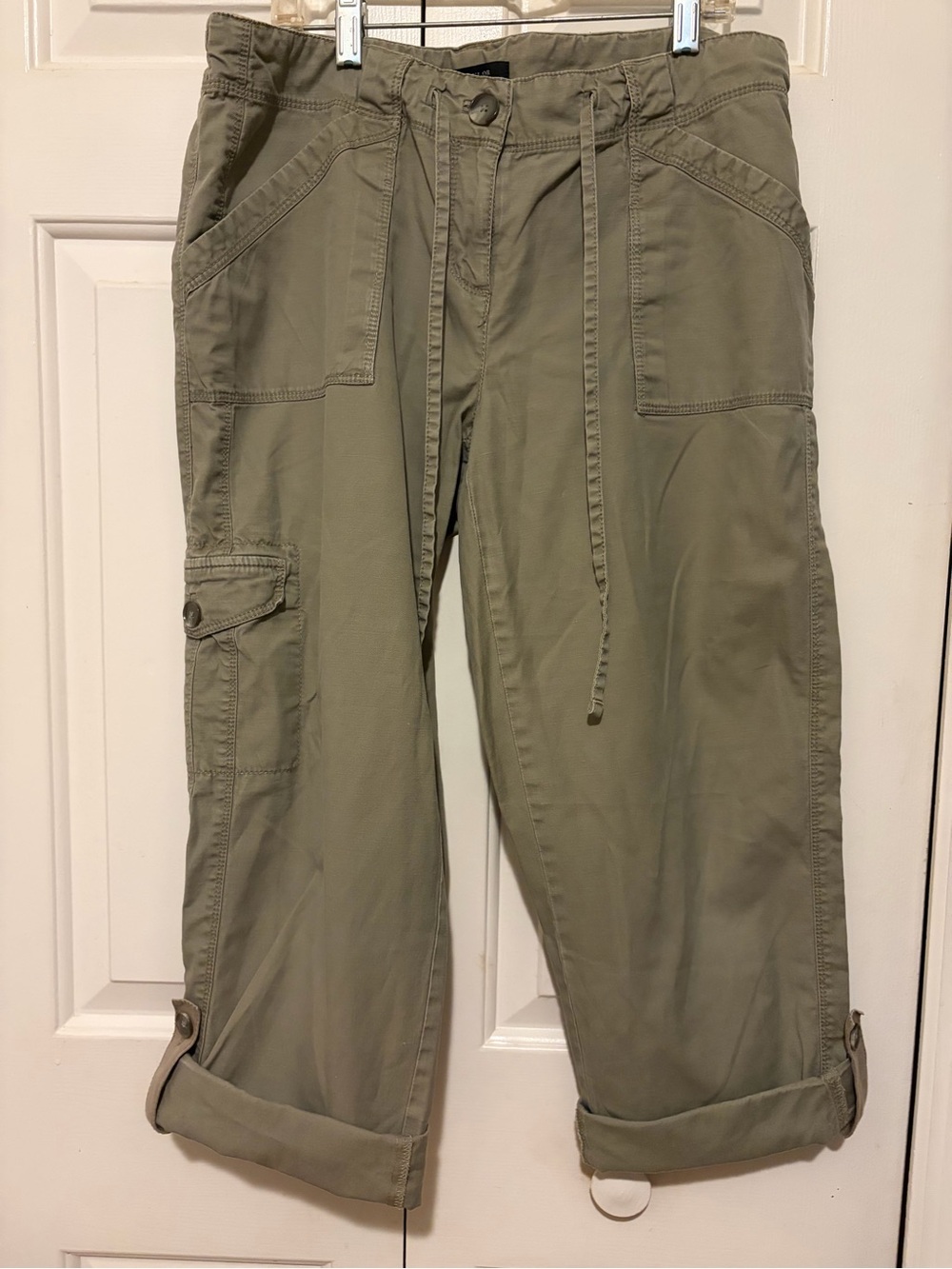 Ann Taylor Olive Green Women's Cargo Capris